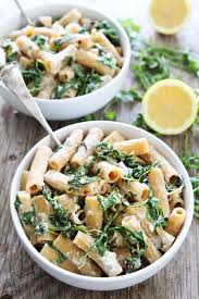 Lemon Arugula Pasta With Burrata Recipe On Twopeasandtheirpo You Only Need 7 Ingredients And 30 Minutes To Make In 2020 Pasta Rezepte Einfach Essensrezepte Rezepte
