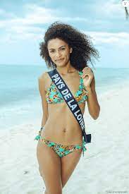 Découvrez les 30 candidates ! Miss Pays De La Loire En Maillot De Bain Lors Du Voyage Miss France 2019 A L Ile Maurice En Novembre 2018 Purepeople