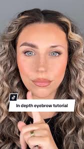 Achieve Perfect Eyebrows with Alori Collection Smooth Canvas Brush