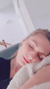 Ashlyn Lucchetti (@ashlynlucchetti)