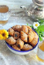Mini Makrout Aux Dattes Et Graines De Sesame En Friture Recette Makrout Aux Dattes Makrout Dattes