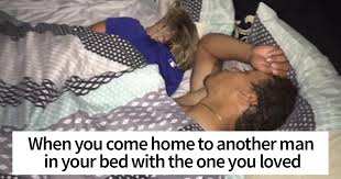 His gf gets busted cheating. Guy Catches His Gf Cheating In Bed With Another Man Becomes A Hero For His Unexpected Reaction Bored Panda