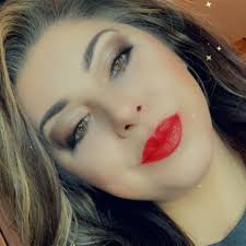 I drove an hour just to see if it was real- Texas Roadhouse honey cinnamon  butter and the original whipped butter are now available to buy 😍😍😍😍