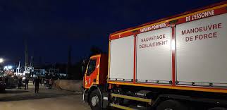 Dans la soirée de dimanche, le ministre. Gk4sl2hyvthvmm