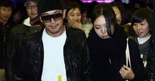 이하늘, 김창열에 분노 이 사진에도 지가 중심이네. ì´í•˜ëŠ˜ ì˜¤ëž˜ëœ ì—°ì¸ê³¼ ì´í˜¼í•œ ì´ìœ  ìž¬ì¡°ëª… ë§ˆë§ˆëž'