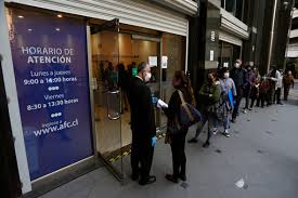 Aseguró que el proyecto de un cuarto retiro al 10% de las afp será puesto prontamente en tabla si las ayudas del gobierno no llegan a todos los. Congreso Chileno Debate Sobre Cuarto Retiro De Las Afp Noticias Telesur
