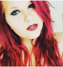 Anna Tyra's Instagram, Twitter & Facebook