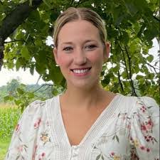 Megan Coe's Instagram, Twitter & Facebook