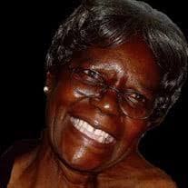 Lela Davis's Instagram, Twitter & Facebook