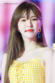 Wendy (Red Velvet) nghĩ gì về hậu bối aespa cùng công ty?