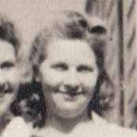 Alice May Holmes (1920–2013)