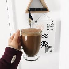 Jeudi Matin Petit Cafe Avec Du Lait Au Chocolat Noir Un Coin De L Appart Coffee Latte Coffeetime Coffeelover Nosp Coffee V60 Coffee Coffee Maker