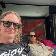 A special 90 minute feature length version of the Rhinos behind the scenes  documentary 'Spirit of the Rhinos' will be released this Friday 6th June at  6pm. Make sure you don't miss