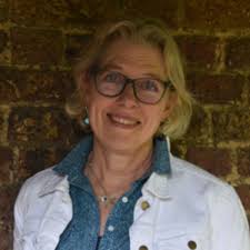 Claudia Mcnulty's Instagram, Twitter & Facebook