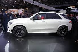 All New 2020 Mercedes Benz Gle Suv Bows In Paris Carbuzz