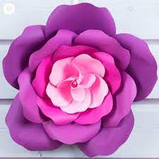 I went over to michaels and i purchased a pack of paper and drew up. Learn To Make Giant Paper Roses In 5 Easy Steps And Get A Free Template
