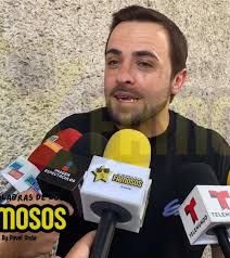 Martin Rica Se Puso Colmillos