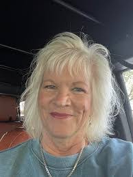 Carol Behn's Instagram, Twitter & Facebook