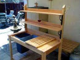 I Like The Cover Over Refuse Bins Potting Bench Plans Potting Bench Potting Bench With Sink