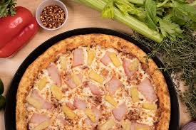 Their menu options are great and everything i've tried tastes so good. Pizza Food Chuck E Cheese Delicious Fresh Baking Lunch Menu Meal Nutrition Pikist