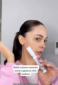 Stick Maskara ile Bebek Saçları Hızla Yapıştırın
