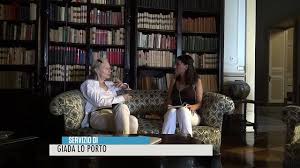 Fleurs è il ventunesimo album di franco battiato, uscito nel 1999 per la mercury (universal music italia). Fleur Jaeggy Sciascia E Il Mio Amore Per La Sicilia La Repubblica