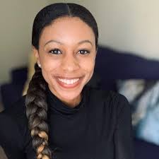 R a e . (@_raewalton)