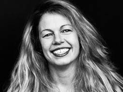 Sara Sanford's Instagram, Twitter & Facebook