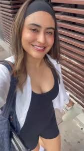 Alma Arias's Instagram, Twitter & Facebook