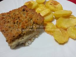 Aggiungere lo spicchio d'aglio ed il prezzemolo tritato, un filo d'olio extra vergine di oliva e irrorarlo con. Merluzzo Al Forno Con Salsa Verde