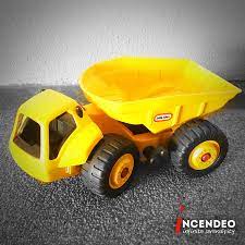 vintage little tikes large yellow construction dump truck usa littletikes construction dumptruck toys usa ohio hudso toy trucks dump trucks 1980s toys