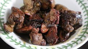 Sebenarnya banyak sekali inovasi masakan ayam yang bisa anda coba buat di rumah, mulai dari resep masakan bahkan untuk anda juga bisa mencoba aneka resep masakan ayam ala restoran. Sambal Hati Ayam Goreng Azie Kitchen