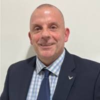 Kim Duclos's Instagram, Twitter & Facebook