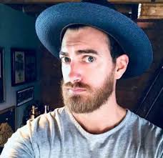 Rhett mclaughlin was born in macon, georgia in october 1977. Rhett James Mclaughlin Net Worth Age Family Gf Biography And More