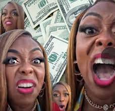 Did they put Tiff's banners back up?