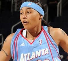 Lennox takes over, leads Dream past Lynx