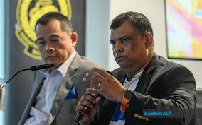 Airasia's tony fernandes at my voice my nation 2019. Bernama Tony Fernandes Willing To Lead Mfl