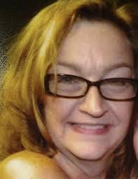 Lisa Graybeal's Instagram, Twitter & Facebook