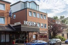 As of october 2020, he is ranked as the world's seventh best active super lightweight by the ring and ninth by boxrec. Best Western Hotel Heide Superior Oldenburg Precios Actualizados 2021