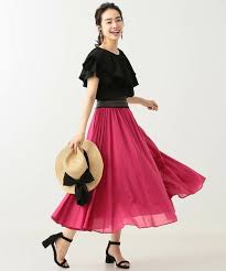 買い足し不要 持っている定番アイテムで作れる 大人フレンチコーデ folk ファッションアイデア ファッション チュールスカート