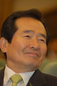 이정은 한때 혼담이 오갔으나 최희도의 모략으로 숙적이 된 병마절도사 서이도의 집으로 가게 되고, 과부가 된 서이도의 딸. ì •ì„¸ê·  ìœ„í‚¤ë°±ê³¼ ìš°ë¦¬ ëª¨ë'ì˜ ë°±ê³¼ì‚¬ì „