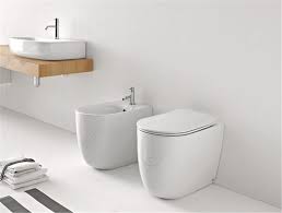 Mobili, piatti e box doccia, vasche, sanitari e molto altro per personalizzare al meglio il tuo ambiente casa. Sanitari Bagno Prima Scelta Produzione Made In Italy