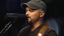 Live Music: Brian Herrin