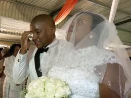 Ek is die uitvoerende hoof van eskom en eskom kon dit. Tears Of Joy At Our Perfect Wedding Spark Twitter Frenzy News24