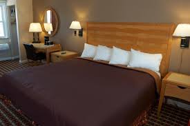 Hotel accommodations in the heart of cape cod near cape cod melody tent, hyannis harbor & ferry service to martha's vineyard. Cape Cod Inn Hyannis Updated 2021 Prices