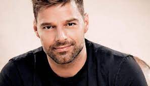 Ricky martin a medio vivir ricky martin a quien quiera escuchar ricky martin y pablo alboran ricky martin y jennifer lopez. Ø±ÙŠÙƒÙŠ Ù…Ø§Ø±ØªÙ† Ù‚ØµØ© Ø­ÙŠØ§Ø© Ø§Ù„ÙÙ†Ø§Ù† Ø§Ù„Ø¹Ø§Ù„Ù…ÙŠ Ø§Ù„ÙˆØ³ÙŠÙ… Ø°Ùˆ Ø§Ù„Ù…ÙŠÙˆÙ„ Ø§Ù„Ù…Ø«Ù„ÙŠØ© Ù†Ø¬ÙˆÙ…ÙŠ