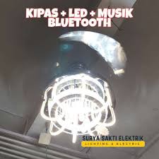 Lampu hias dengan model lampu gantung untuk ruang tamu sebaiknya disesuaikan dengan luas atau ukuran ruangan anda. Jual Kipas Hias Kristal Dengan Lampu Gantung Led Musik Bluetooth Untuk Dekorasi Ruang Tamu Ruang Keluarga Terbaru Juli 2021 Blibli