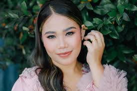 Are you looking for affordable yet quality hair and makeup artist? "Book  your glow-up today!" or "Let's create a look that's uniquely you."  Different faces, different makeup for different occasions 🤍✨ 🤍🌸