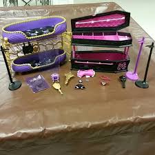 Monster high original werecat twins purrsephone and meowlody outfit accessories. Monster High Bedding Monster High Clawdeen Wolf Draculaura Bed Set Toys Poshmark