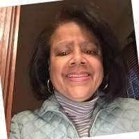 Leslie Hamlin's Instagram, Twitter & Facebook